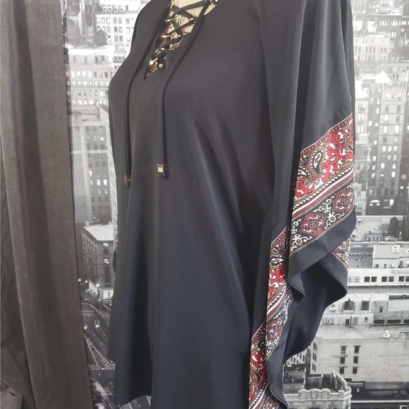 Michael Kors Medium Black Poncho - Picture 5 of 7